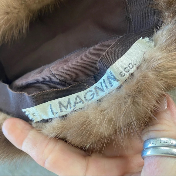 vintage Genuine Fur hat so chic and fun - Picture 3 of 12